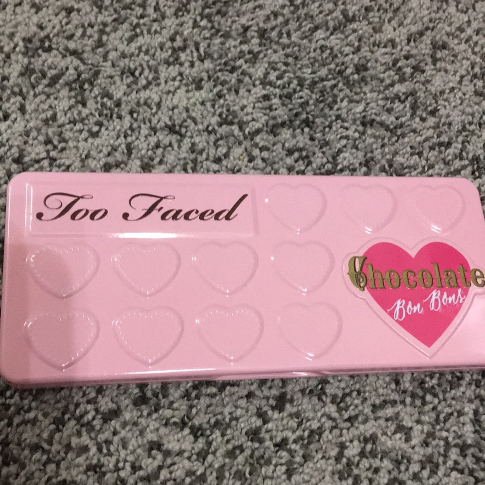 Too Faced chocolate bon  bon